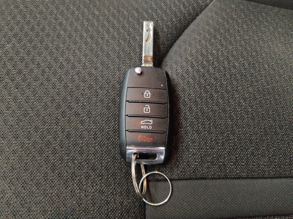 Used 2017 Kia Optima LX FWD image 32