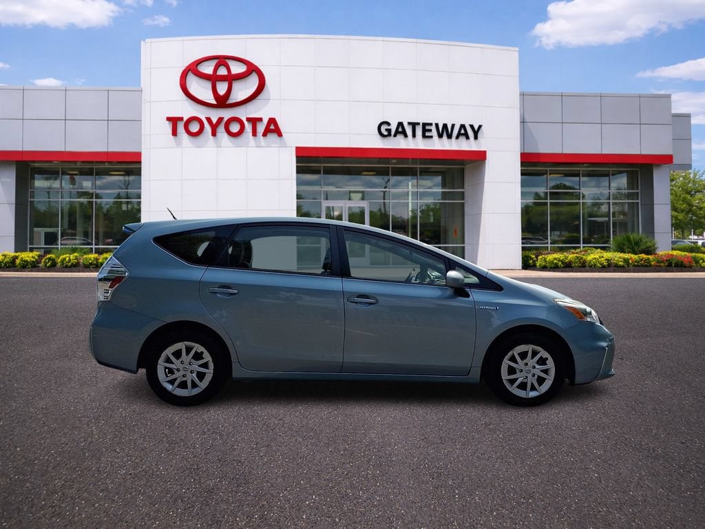 Used 2014 Toyota Prius V Three FWD image 4