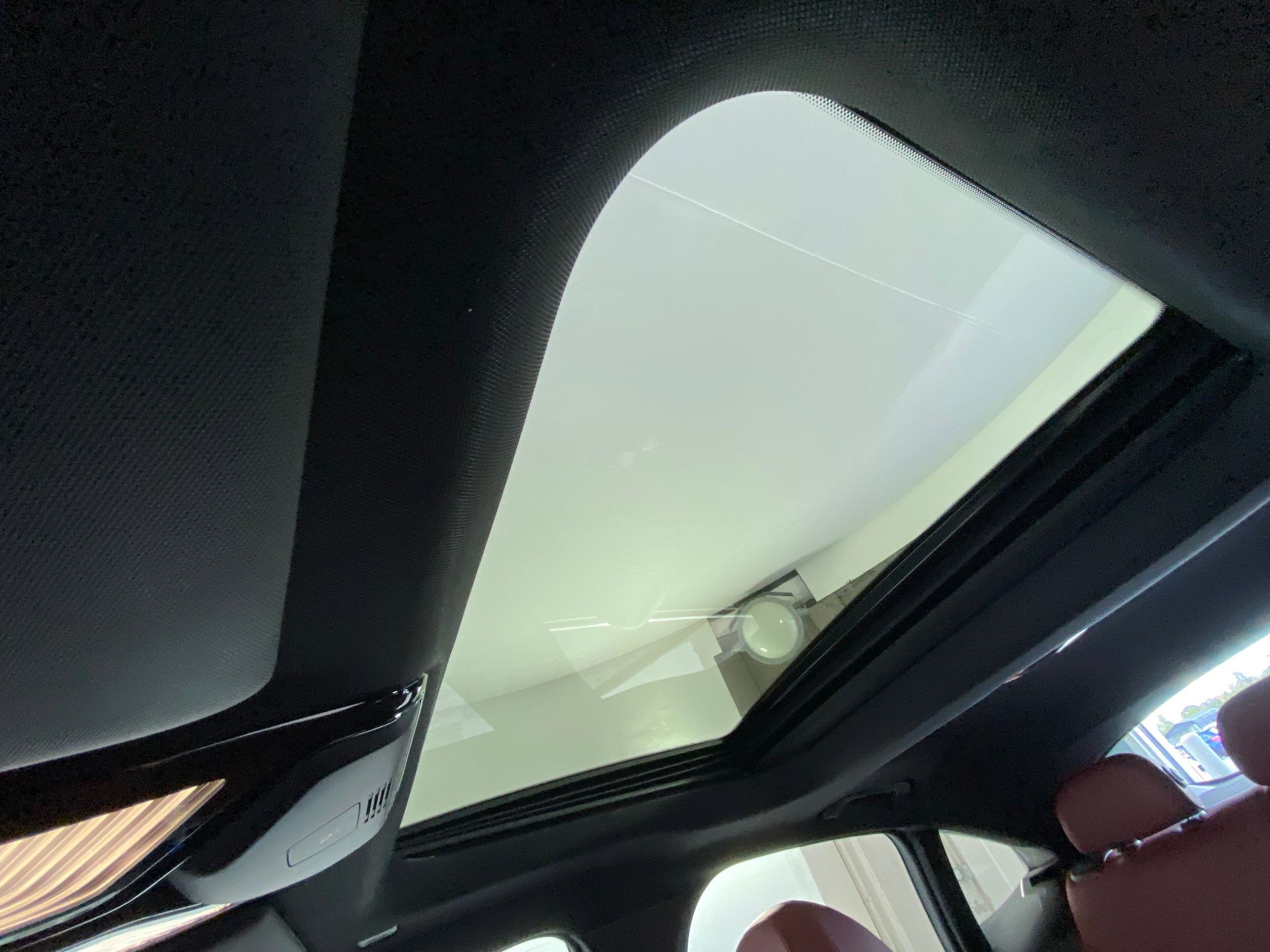 Used 2023 BMW 530i w/ Executive Package image 12