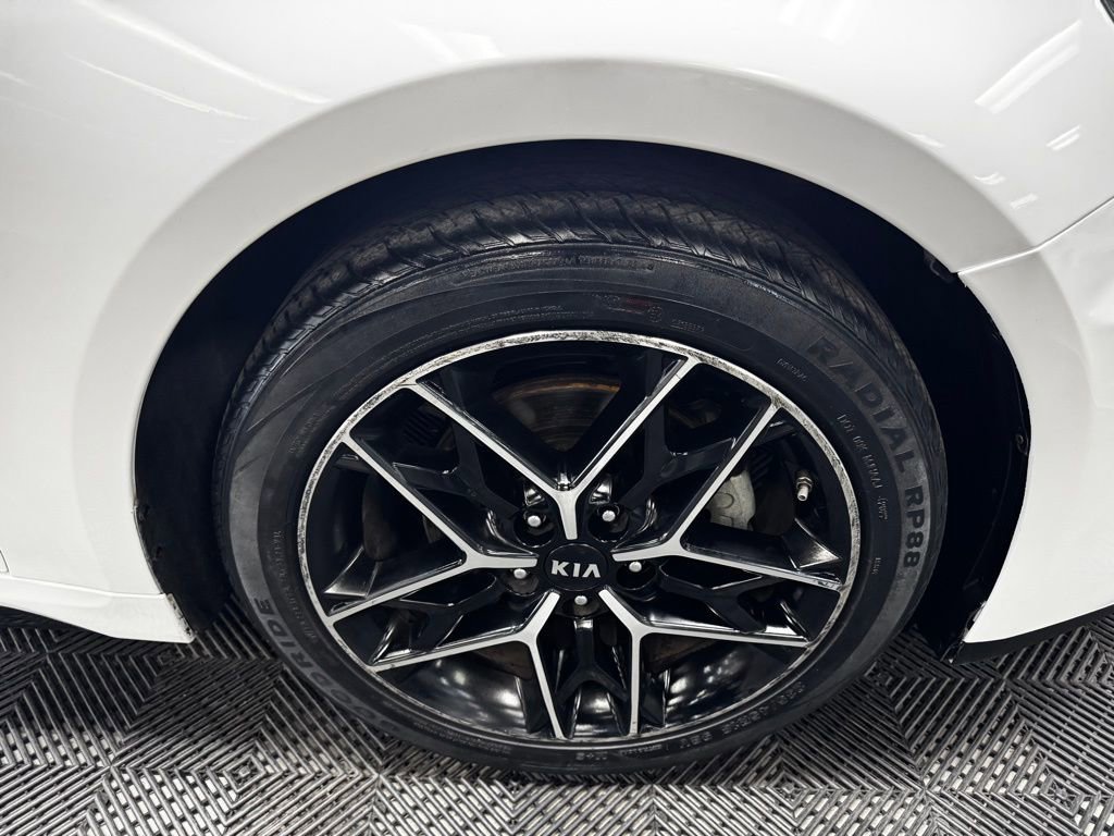 Used 2020 Kia Optima SE image 18