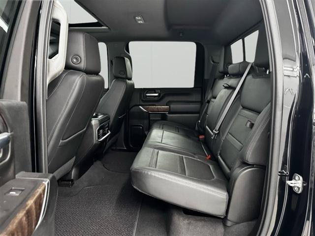 Used 2021 GMC Sierra 3500 Denali w/ Denali Ultimate Package AWD/4WD image 16