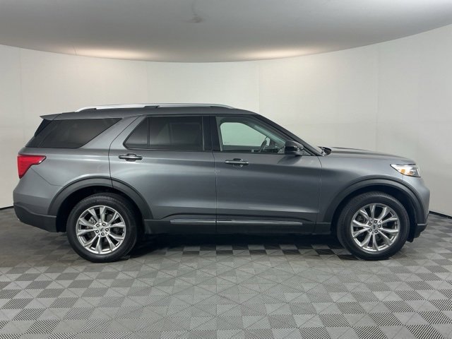 Used 2024 Ford Explorer Limited image 4