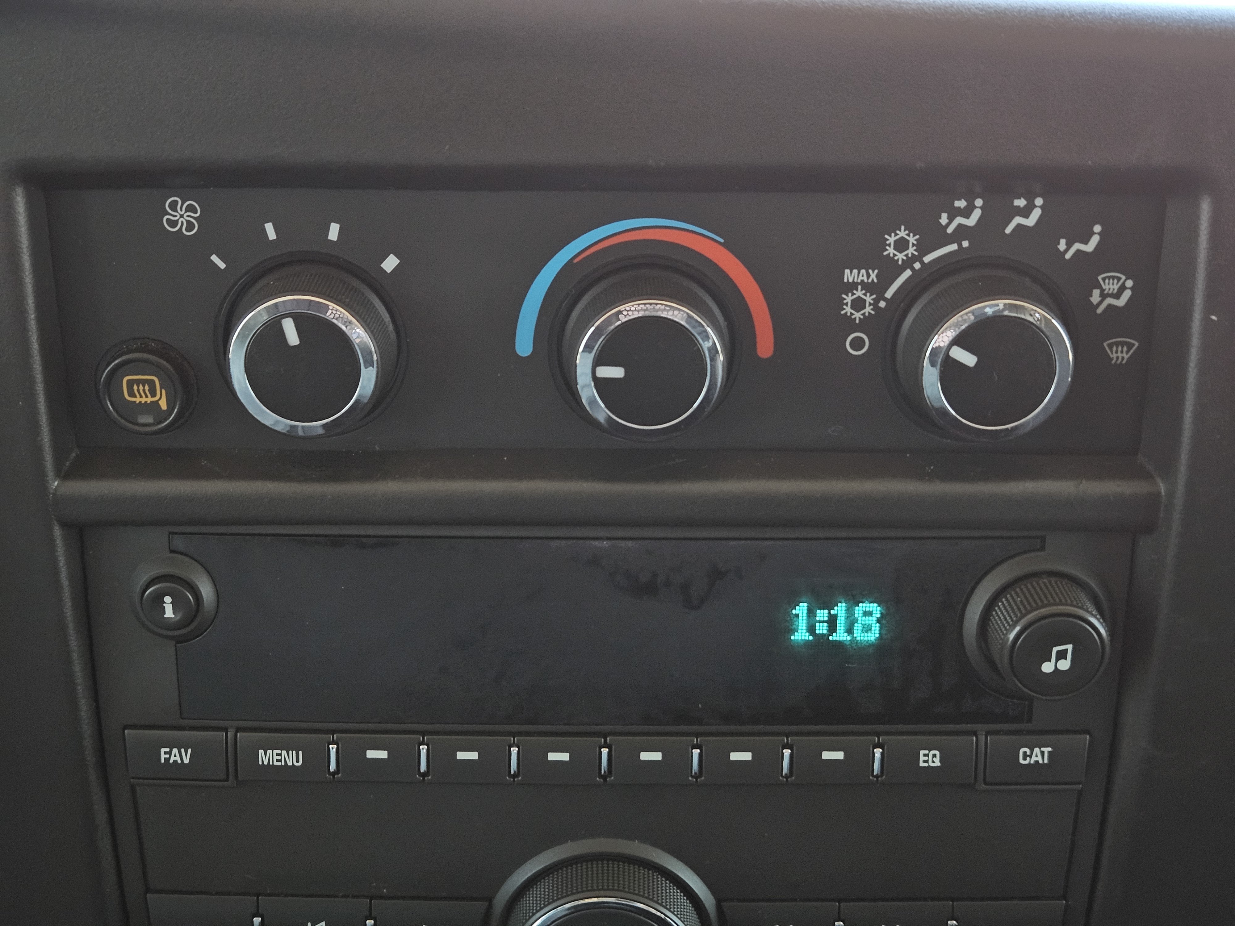 Used 2024 Chevrolet Express 2500 w/ Driver Convenience Package RWD image 15