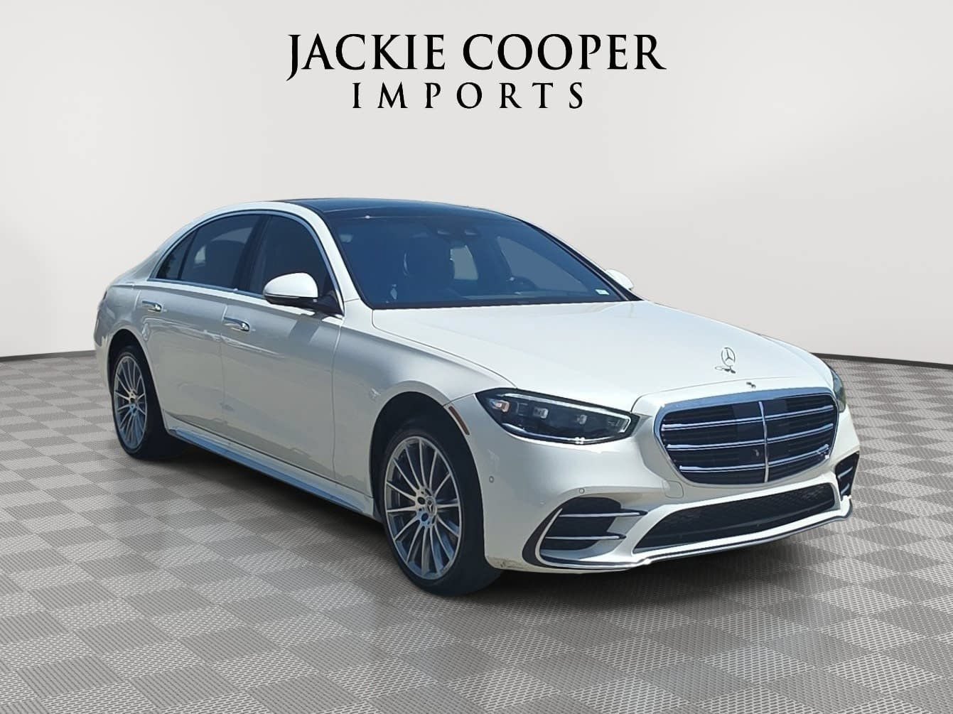 Used 2023 Mercedes-Benz S 580e 4MATIC Sedan image 3