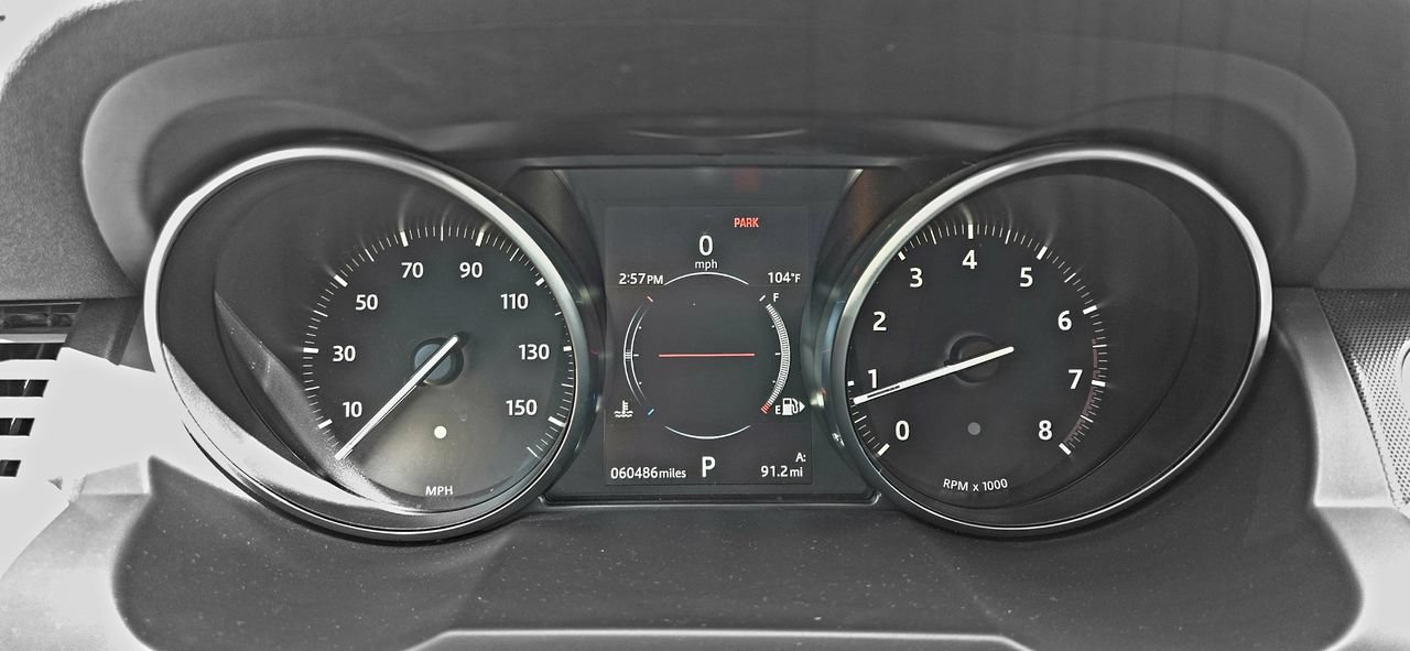 Used 2019 Land Rover Range Rover Evoque SE AWD/4WD image 24