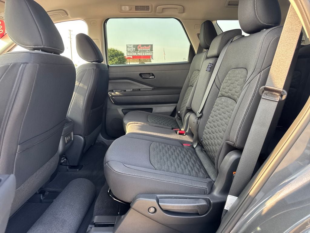 New 2026 Nissan Pathfinder SV w/ Cargo Package FWD image 11