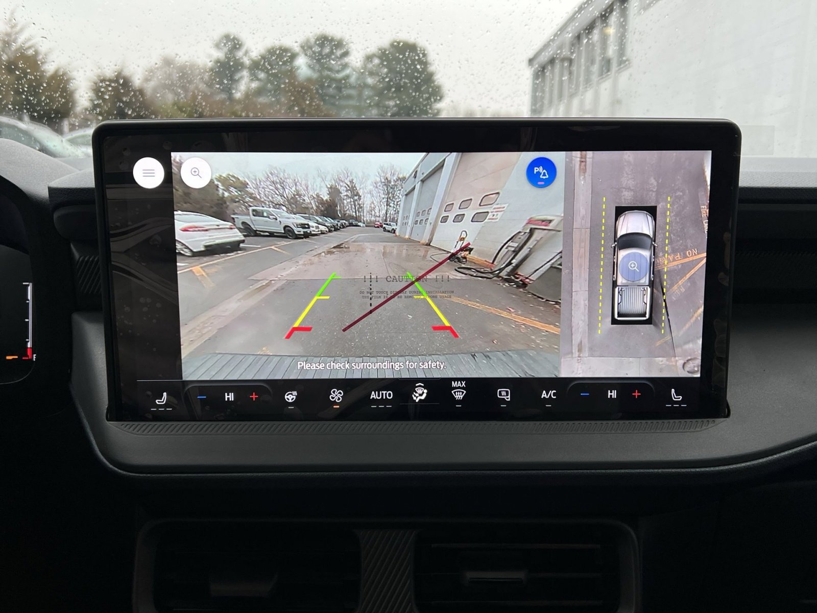 New 2026 Ford Maverick Lariat w/ Black Appearance Package image 19