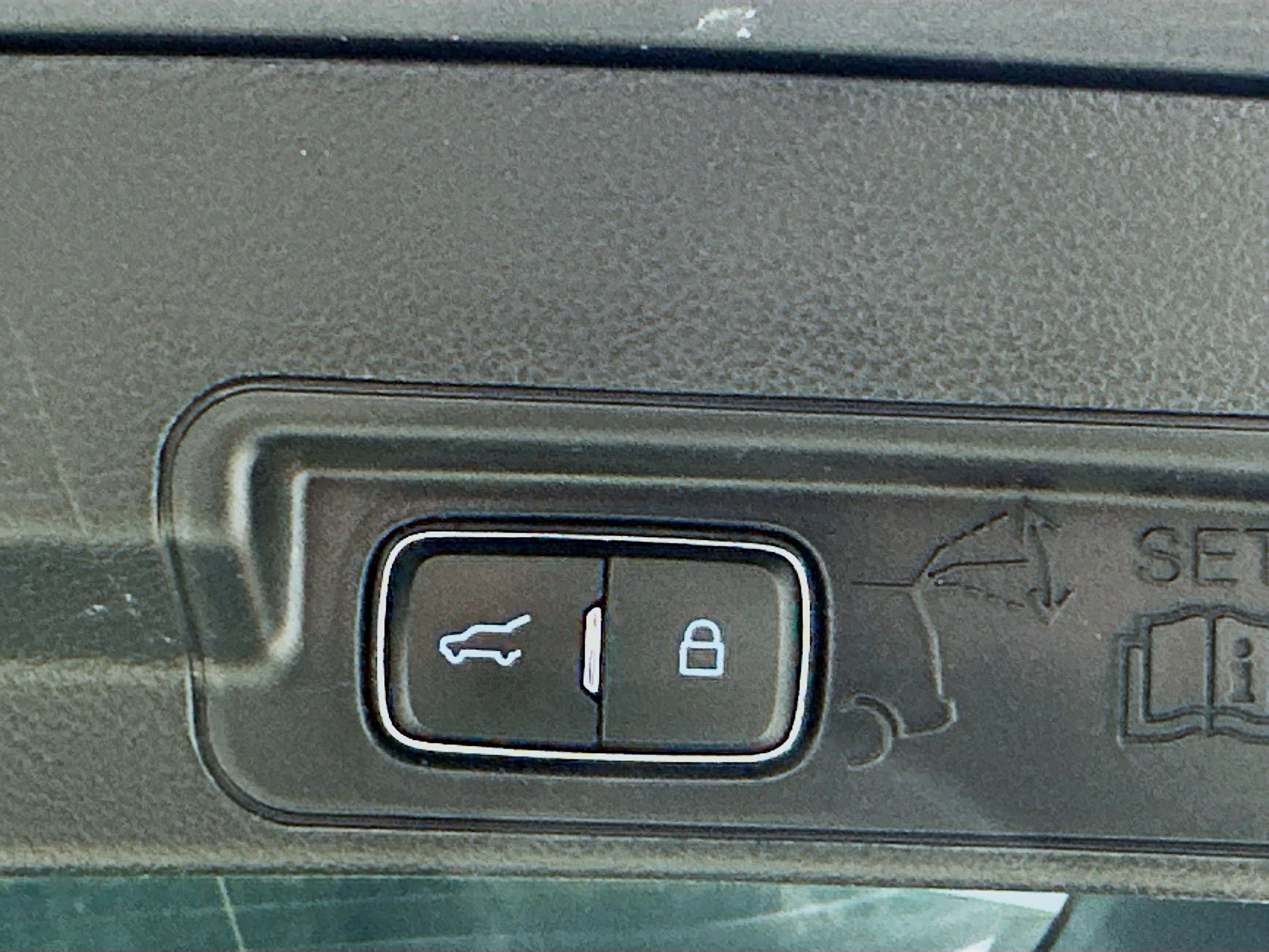 Used 2021 Ford Explorer Limited w/ Equipment Group 301A image 35