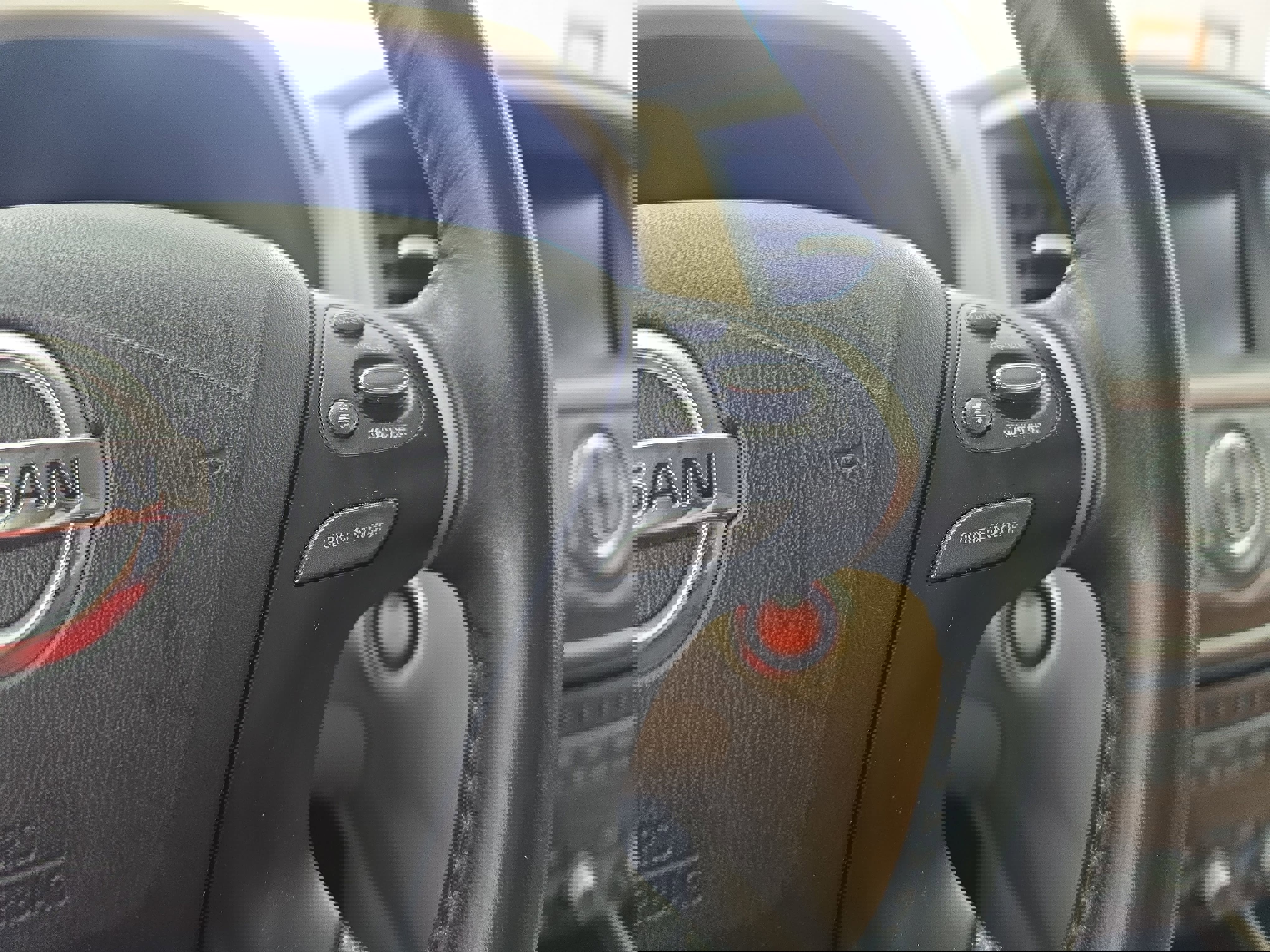 Used 2020 Nissan Pathfinder Platinum image 20