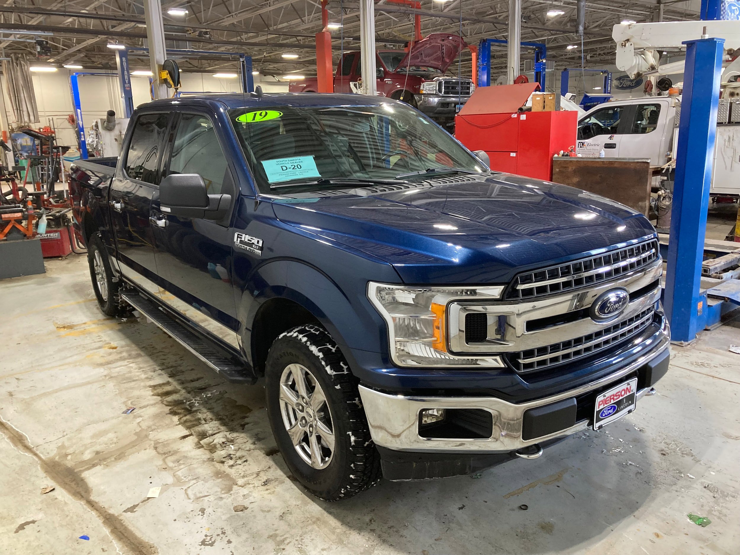 Used 2019 Ford F150 XLT w/ Equipment Group 302A Luxury image 3