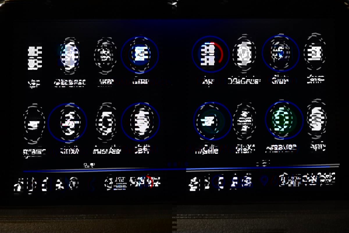 Used 2020 Cadillac XT4 Premium Luxury image 49