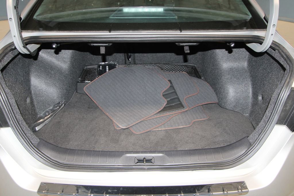 Used 2023 Nissan Altima 2.5 SR w/ SR Premium Package image 36