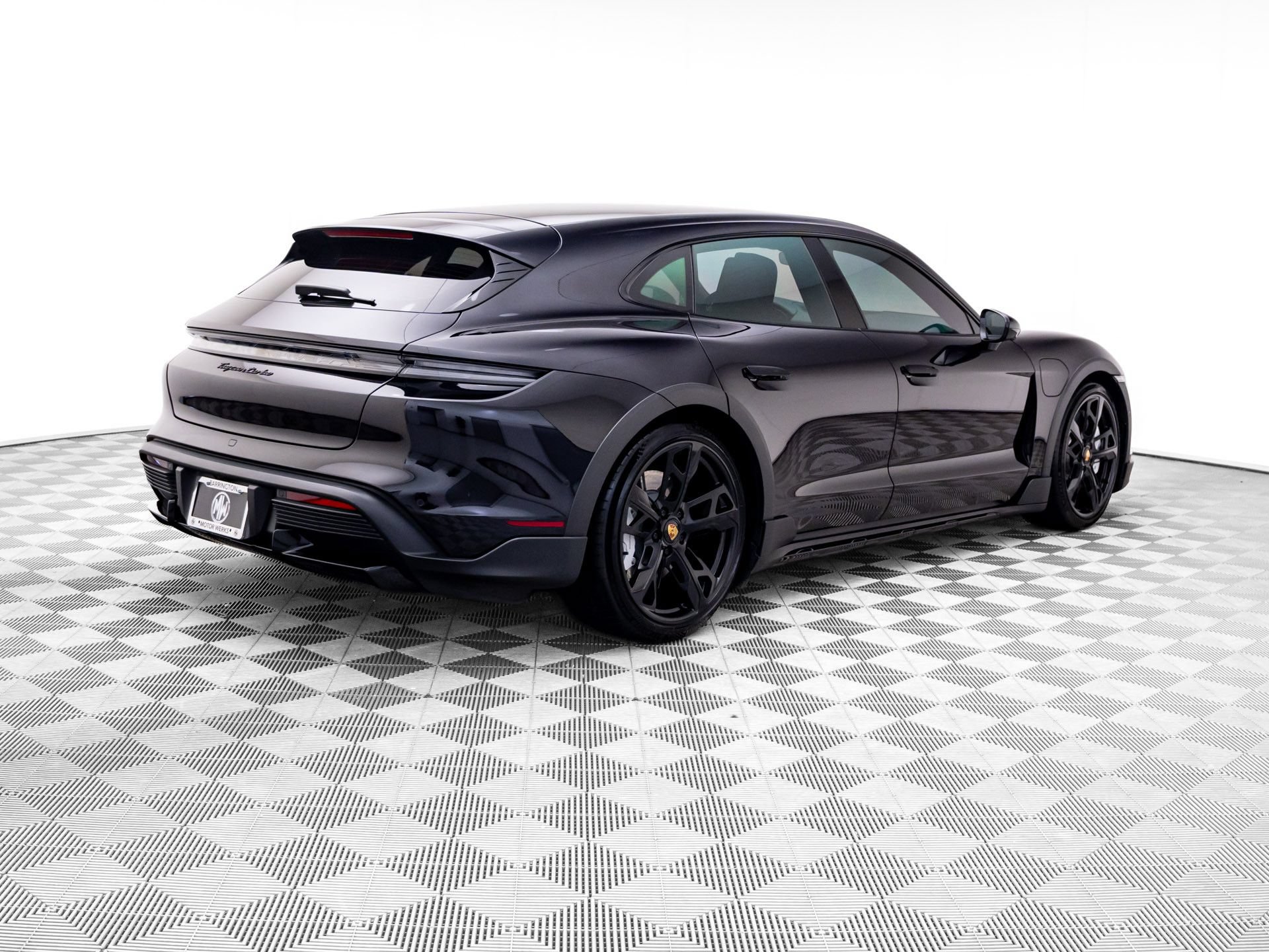Certified 2023 Porsche Taycan Turbo AWD/4WD image 8