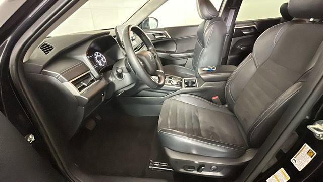 Used 2024 Mitsubishi Outlander SE AWD/4WD image 12
