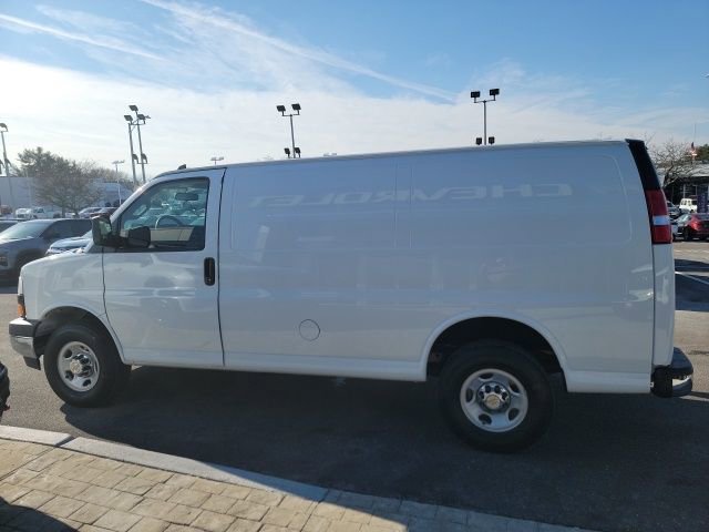 New 2024 Chevrolet Express 2500 w/ Driver Convenience Package image 6