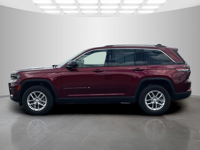 Certified 2023 Jeep Grand Cherokee Laredo AWD/4WD image 4
