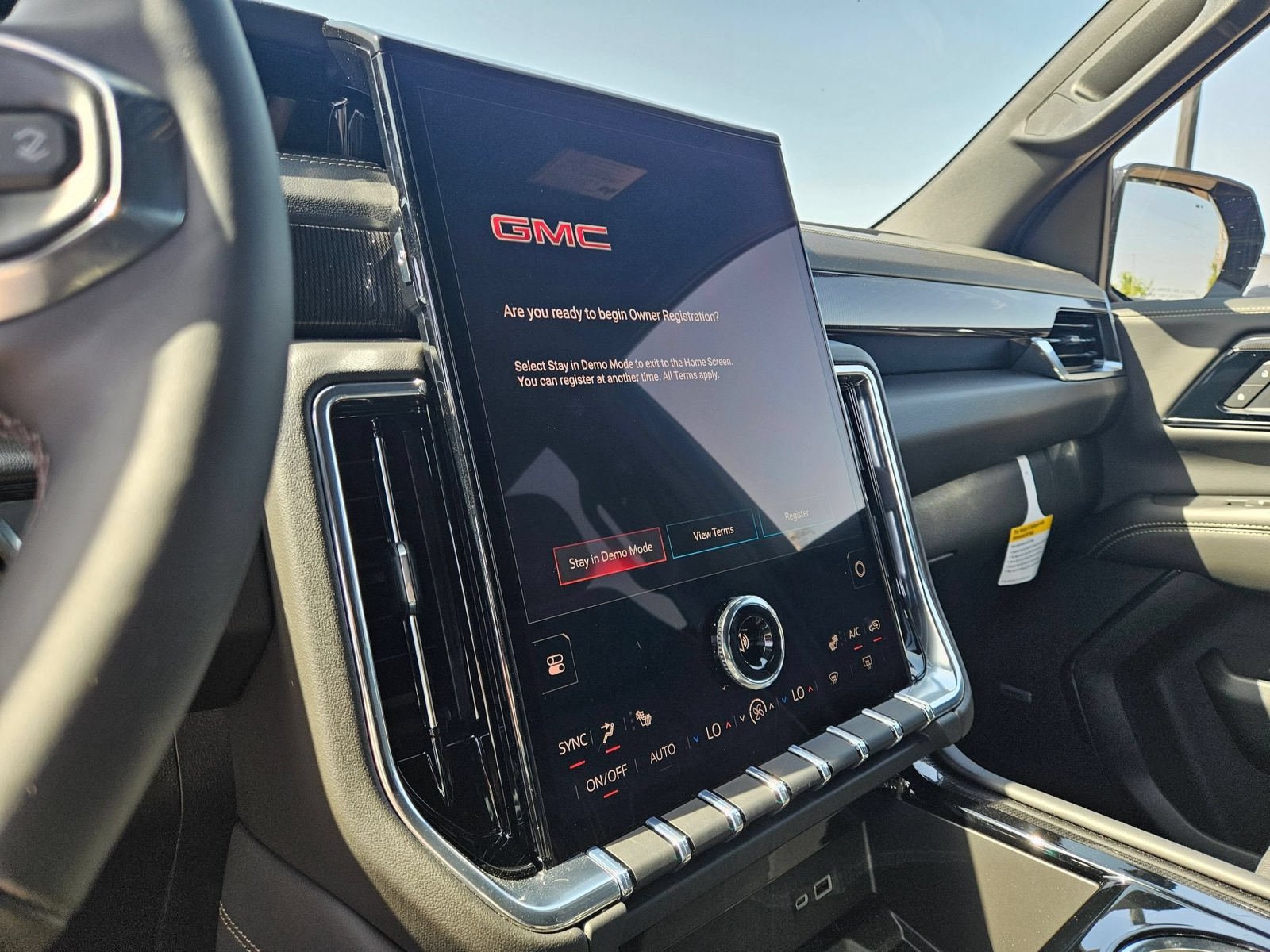 New 2026 GMC Yukon XL Elevation AWD/4WD image 15