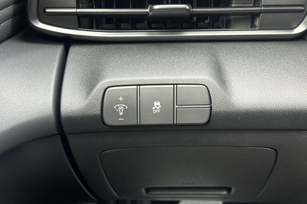 New 2026 Hyundai Elantra SEL Sport Premium FWD image 29