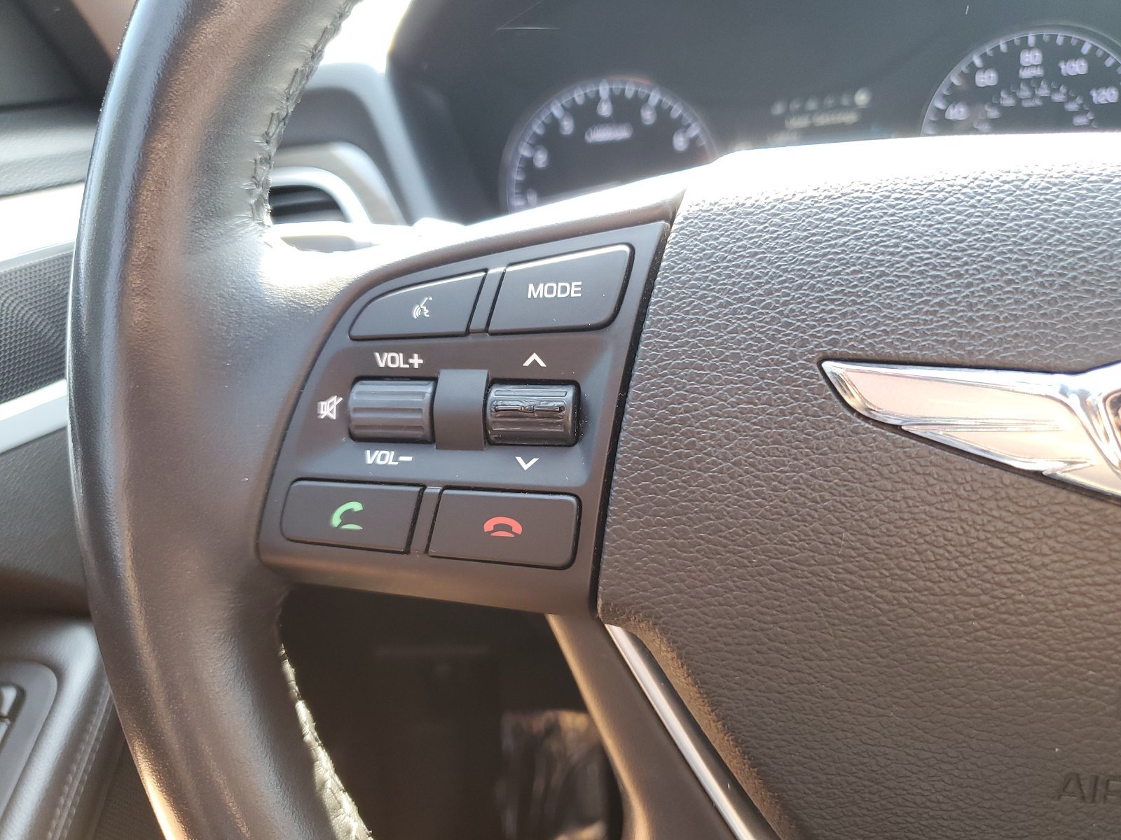 Used 2017 Genesis G80 3.8 AWD/4WD image 22