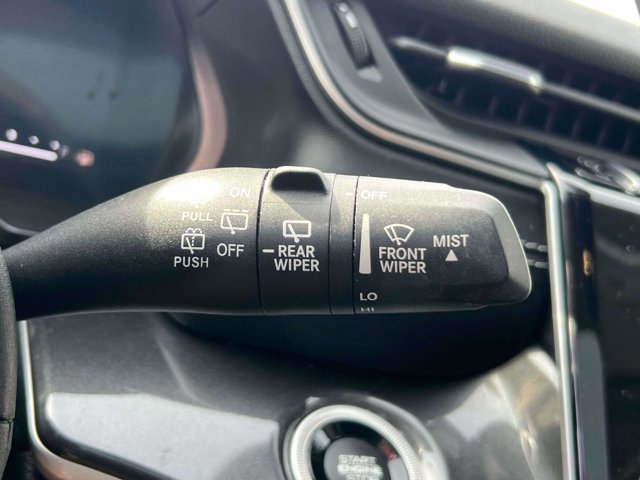 Used 2022 Jeep Grand Cherokee L Laredo w/ Luxury Tech Group I image 21