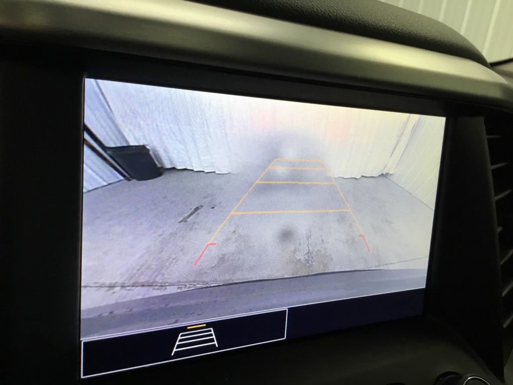 Used 2023 GMC Acadia SLE w/ Driver Convenience Package image 11