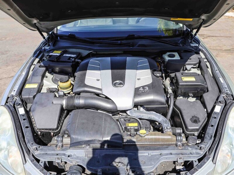 Used 2002 Lexus SC 430 Convertible RWD image 32