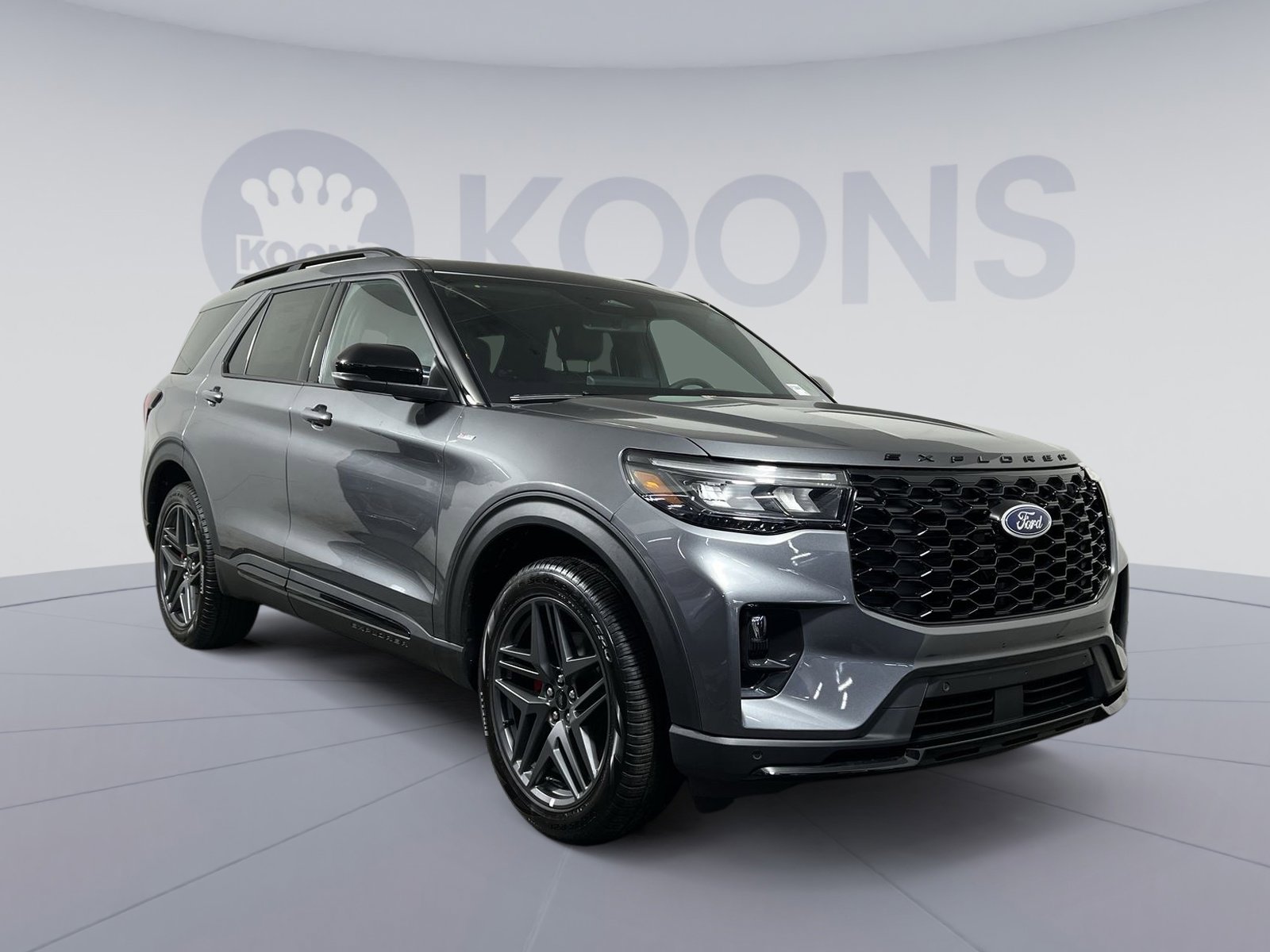 Used 2025 Ford Explorer ST-Line w/ Premium Package image 10