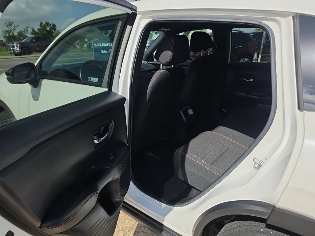 Used 2024 Honda HR-V Sport image 12