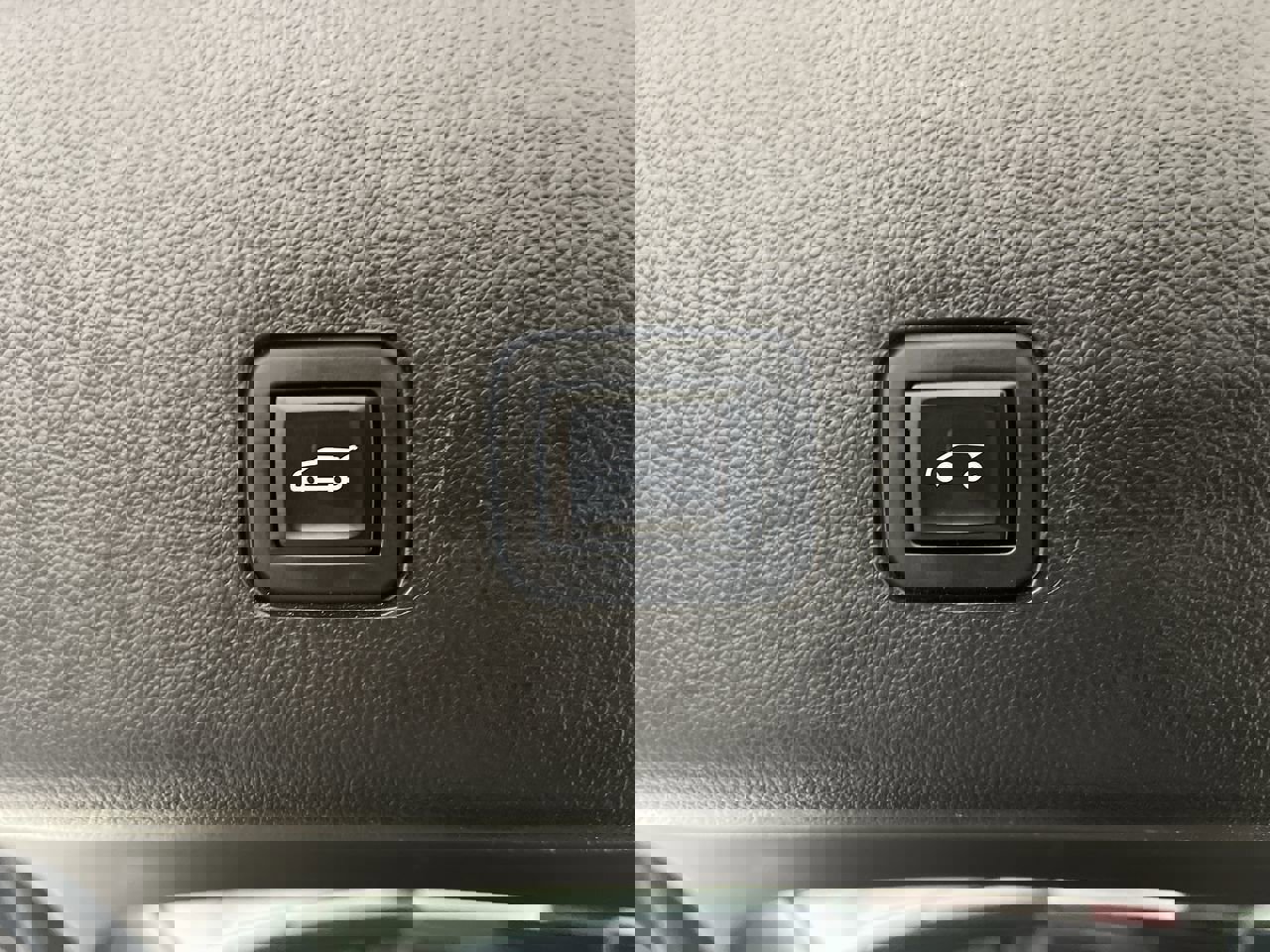 Certified 2022 Chevrolet Traverse LT w/ LPO, Floor Liner Package image 33