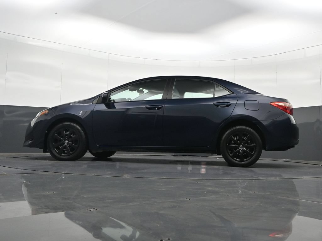 Used 2017 Toyota Corolla LE FWD image 30