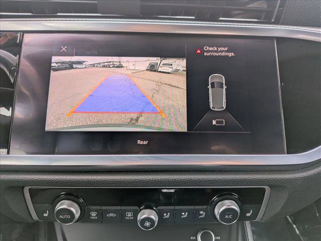 Used 2020 Audi Q3 2.0T Premium image 13