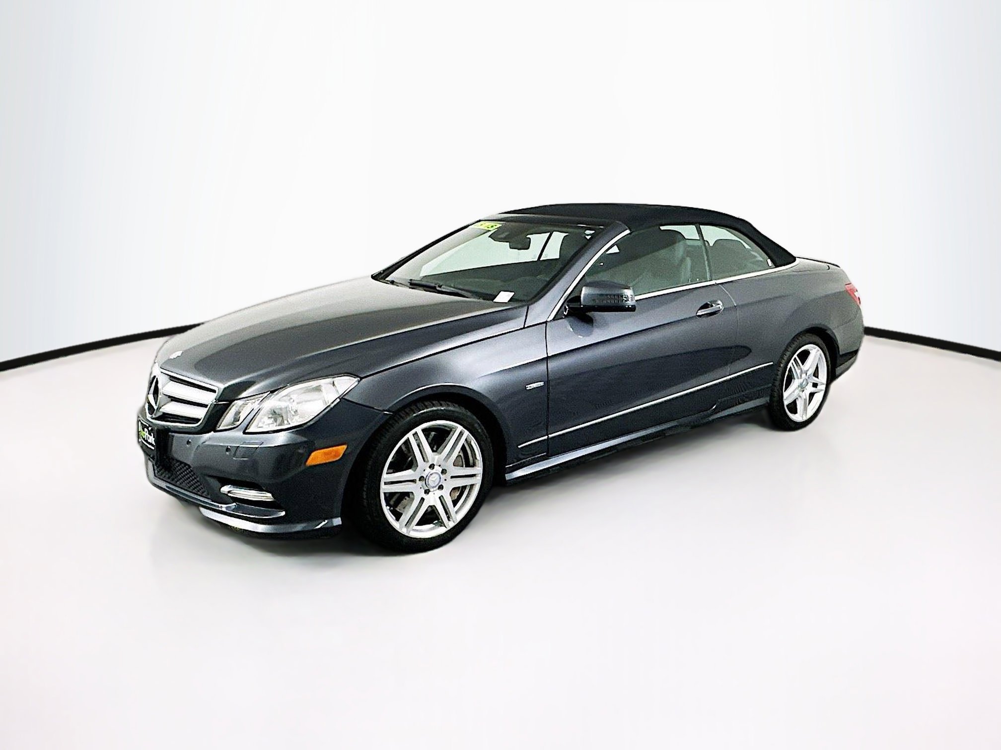 Used 2012 Mercedes-Benz E 550 Cabriolet image 3