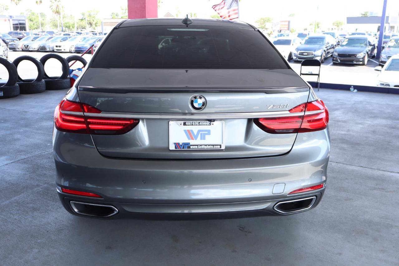 Used 2018 BMW 750i RWD image 8