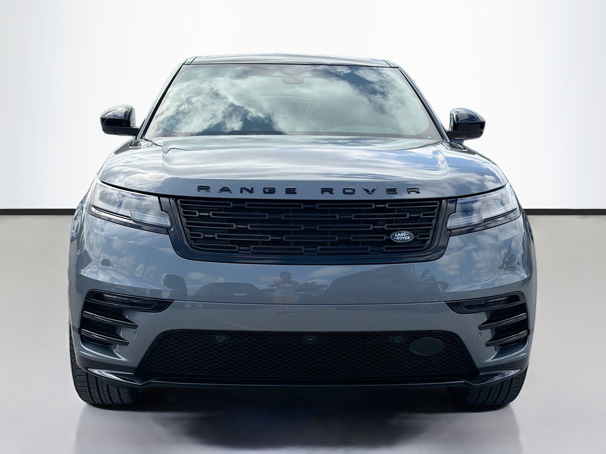 New 2026 Land Rover Range Rover Velar Dynamic SE AWD/4WD image 8