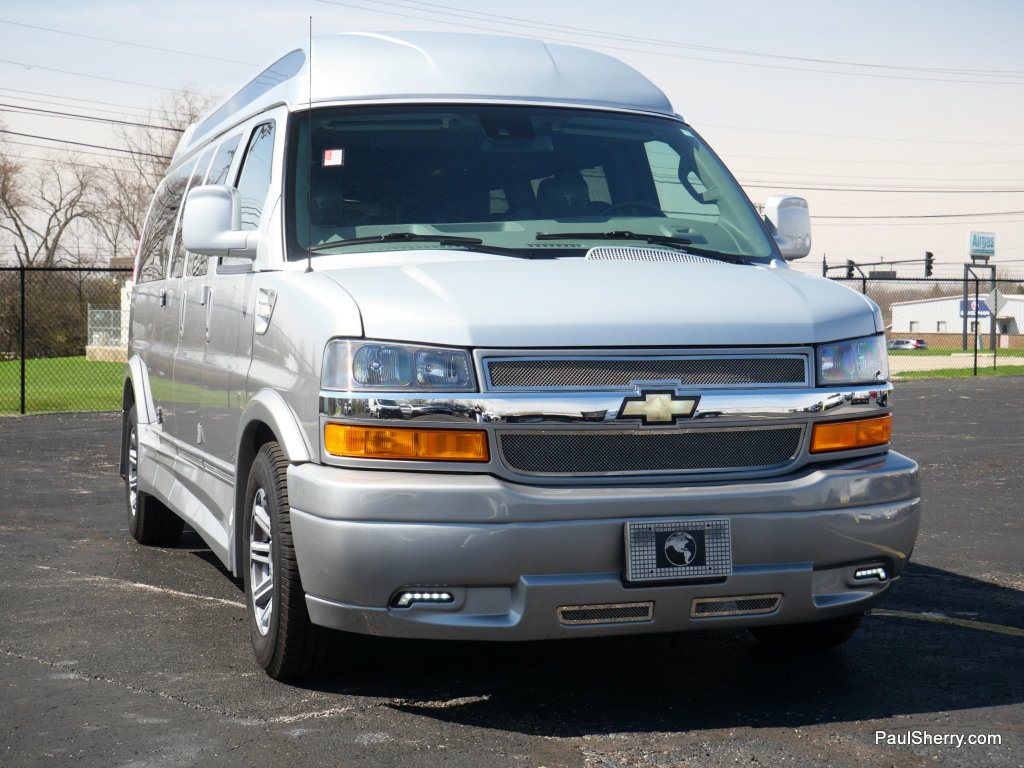 Used 2020 Chevrolet Express 2500 Extended w/ Enhanced Convenience Package RWD image 21