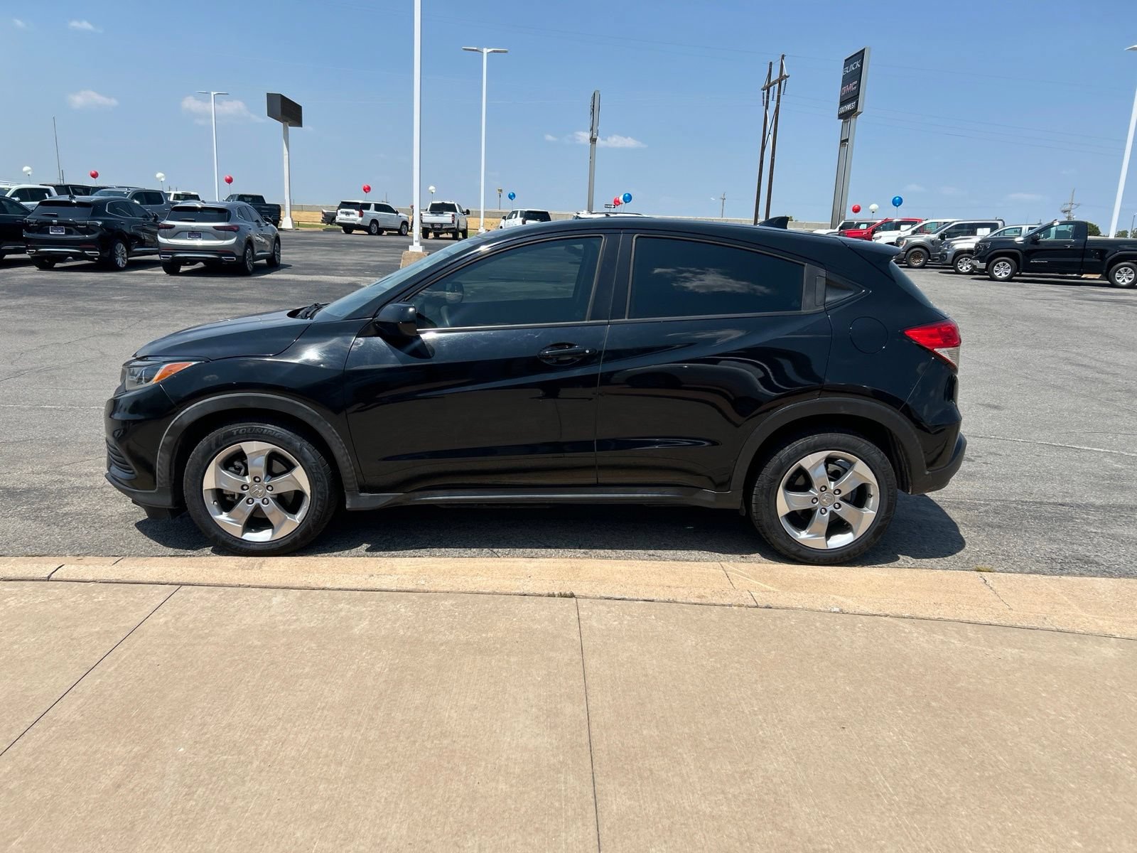 Used 2020 Honda HR-V LX image 8