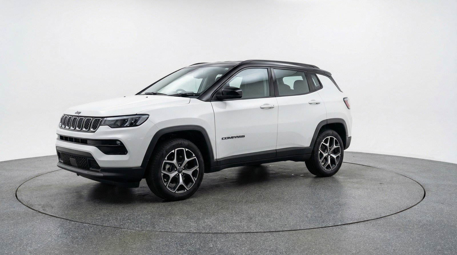 Used 2025 Jeep Compass Limited AWD/4WD image 3