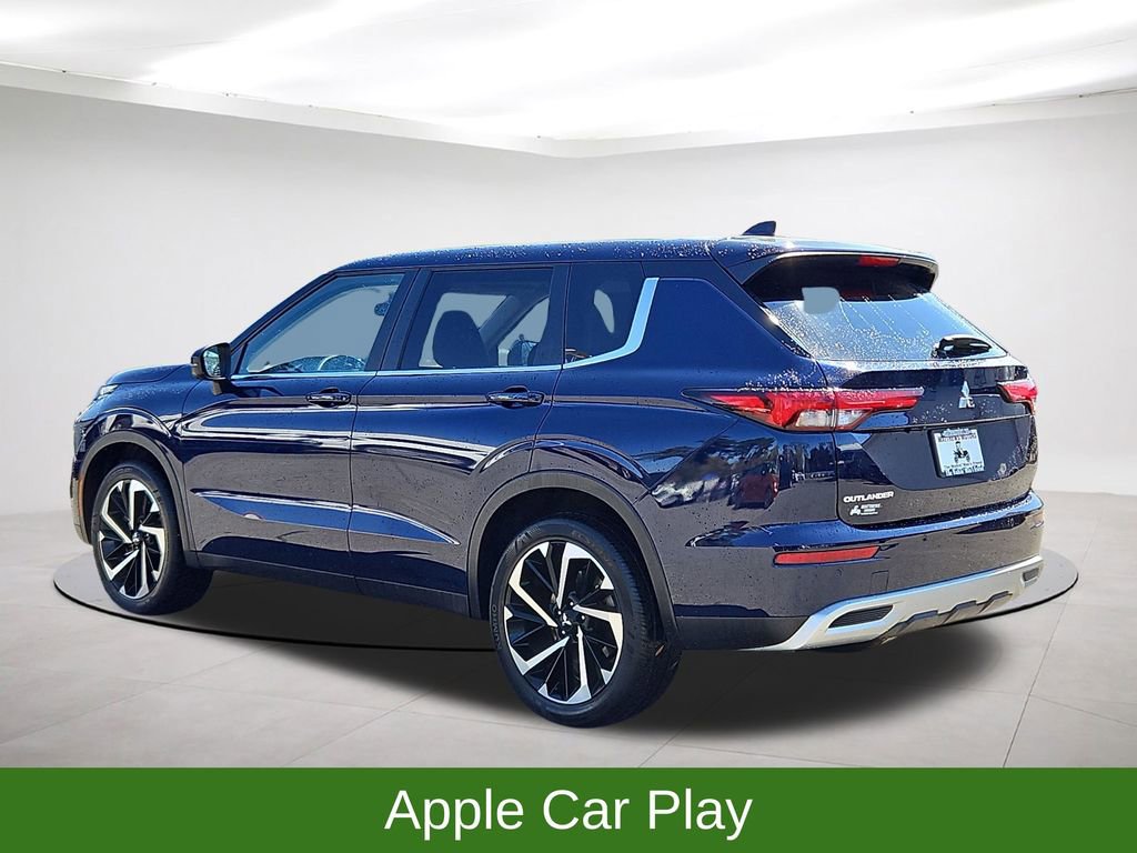 Used 2024 Mitsubishi Outlander SE image 5