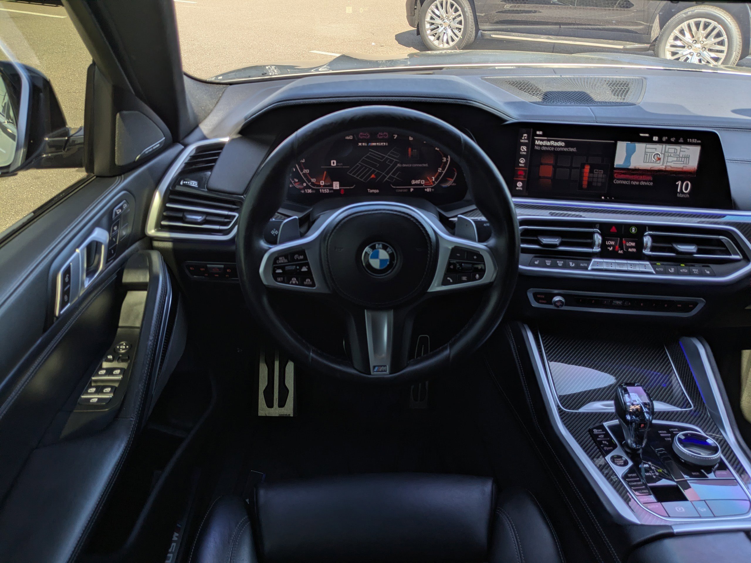 Used 2020 BMW X6 M50i w/ Executive Package image 17