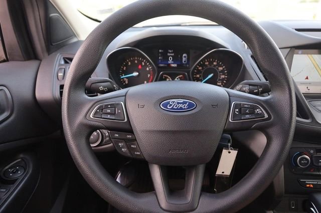 Certified 2018 Ford Escape SE w/ SE Sync 3 Package AWD/4WD image 4