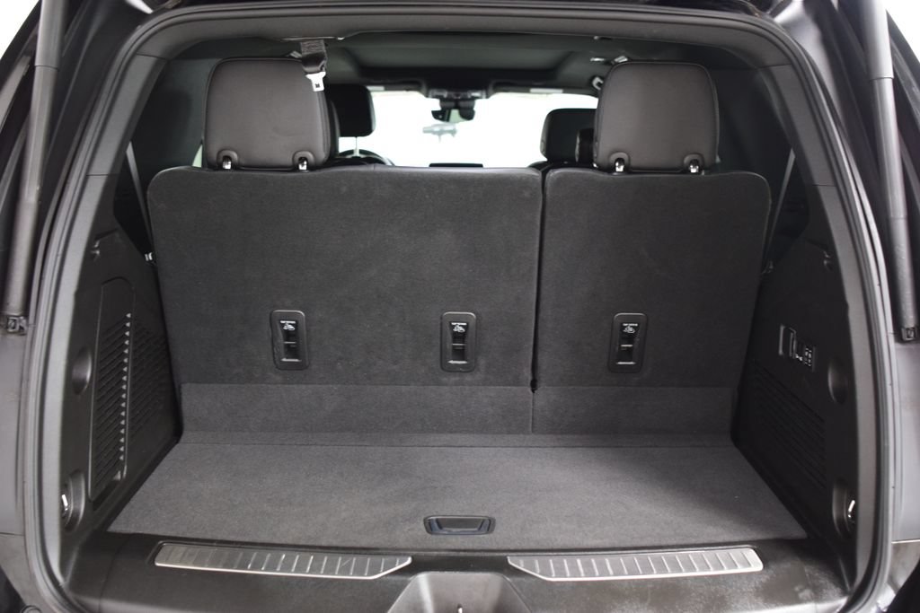 Used 2023 Chevrolet Tahoe High Country AWD/4WD image 23
