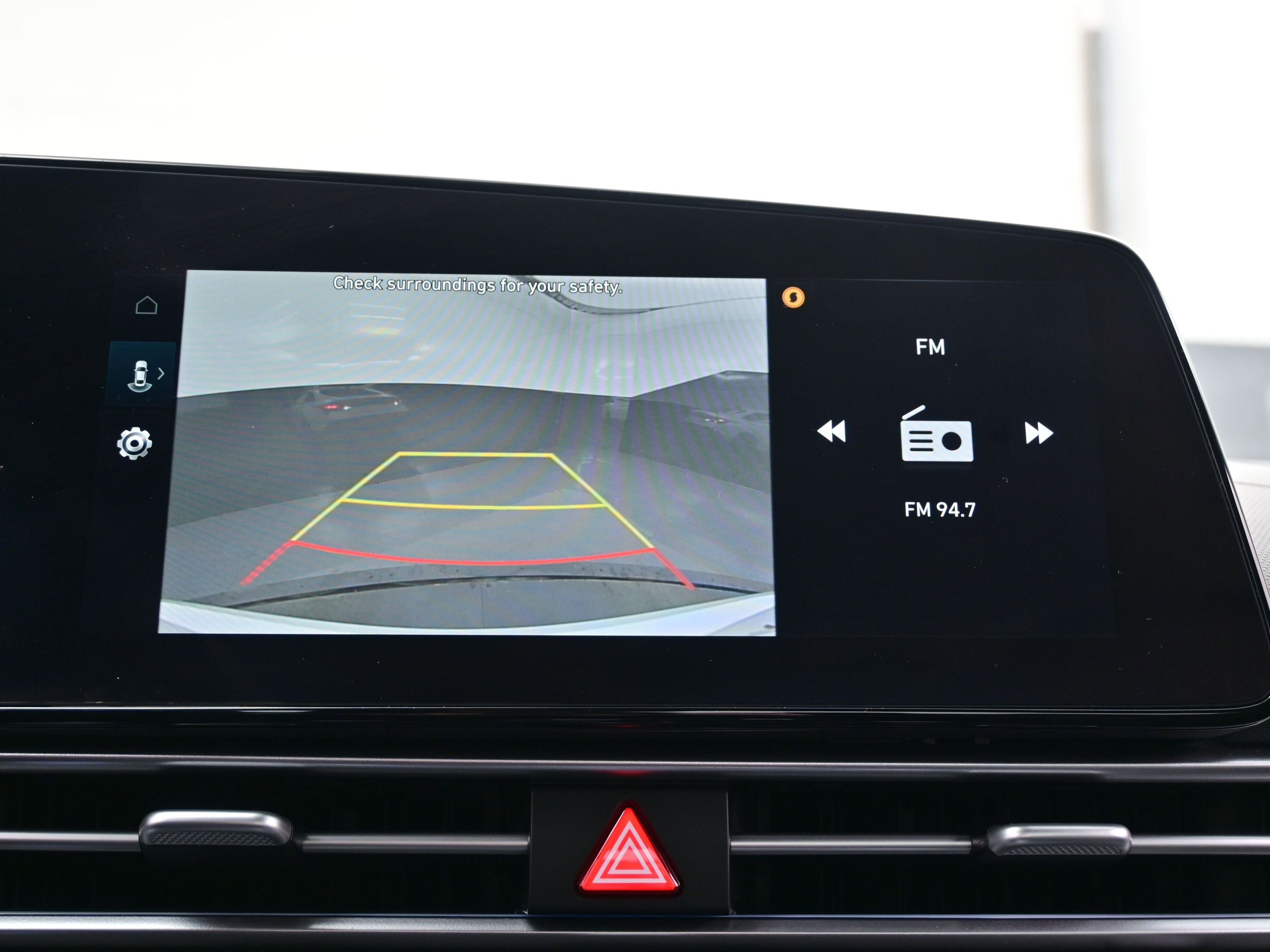 Certified 2025 Hyundai Elantra Limited image 19