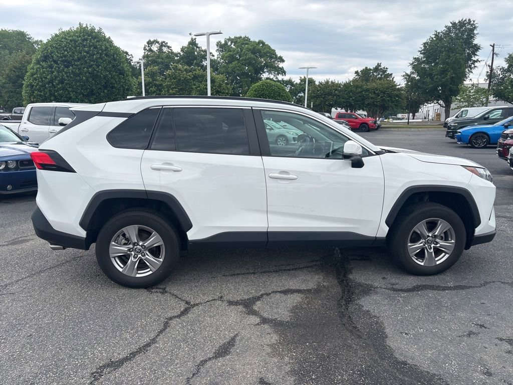 Used 2023 Toyota RAV4 XLE AWD/4WD image 7