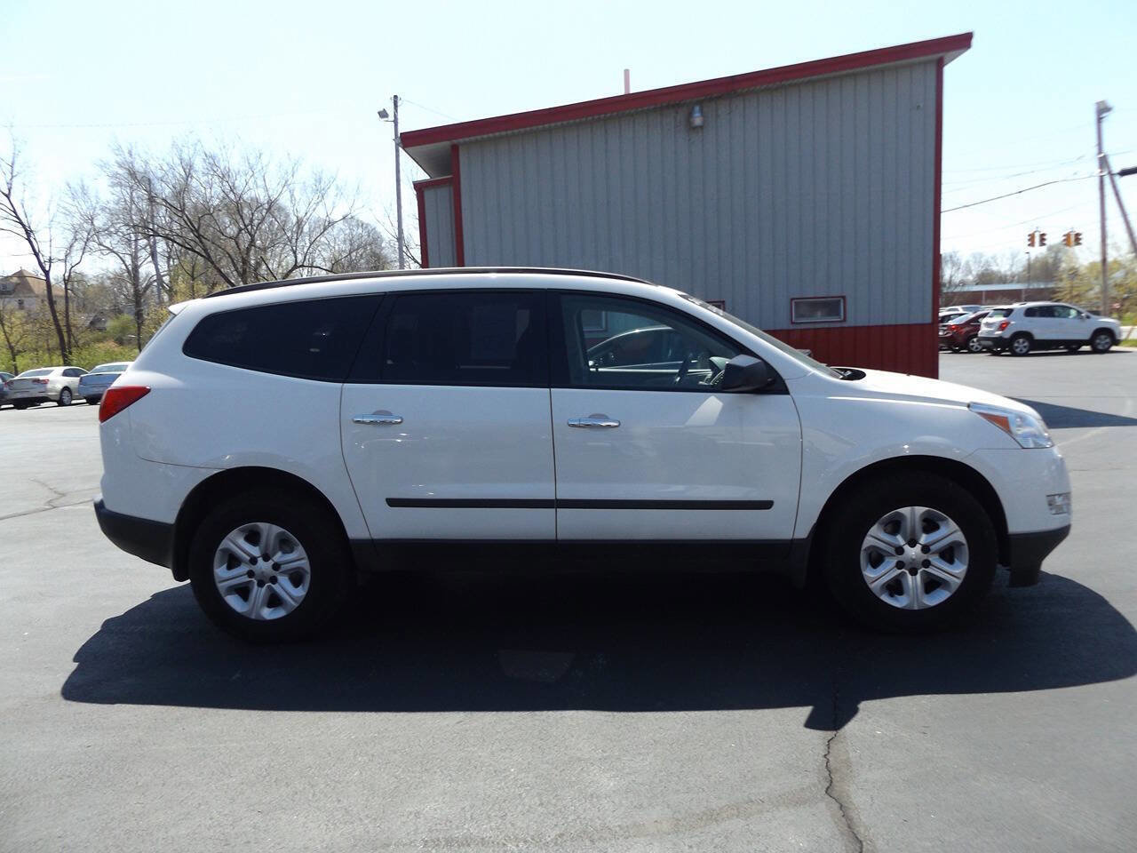 Used 2012 Chevrolet Traverse LS FWD image 6