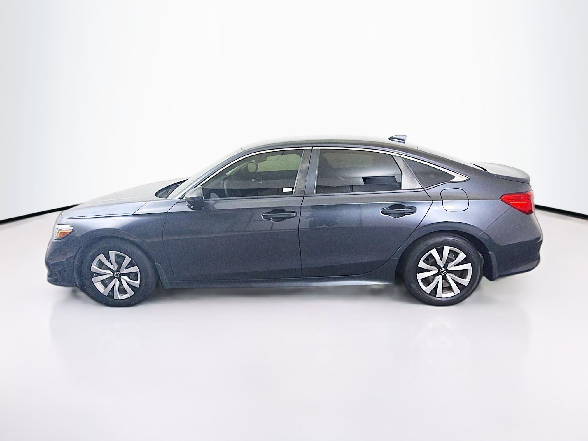 Used 2023 Honda Civic LX image 4