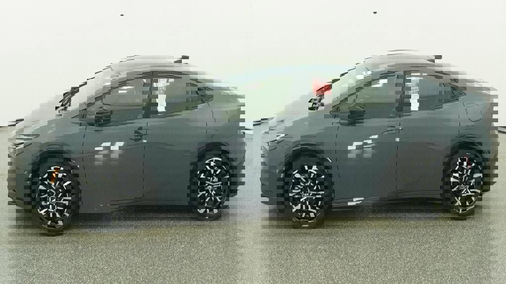 New 2026 Toyota Prius Plug-In Hybrid image 3
