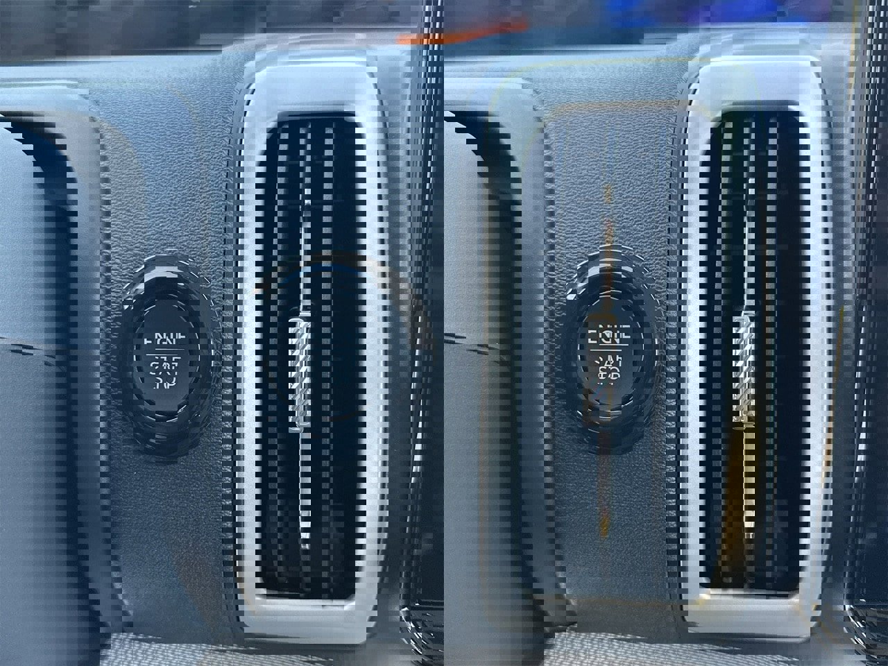 New 2025 Ford Expedition Max Active image 8