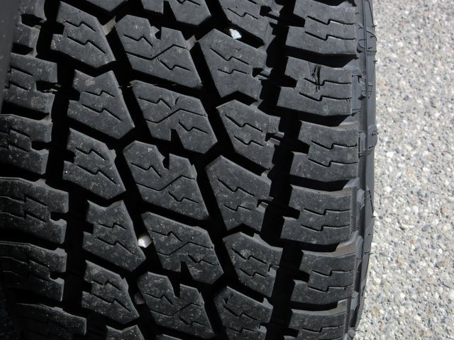 Used 2023 Jeep Wrangler Sport image 6