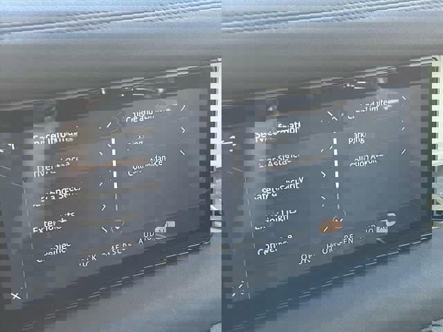 Used 2020 Land Rover Defender 110 SE image 19