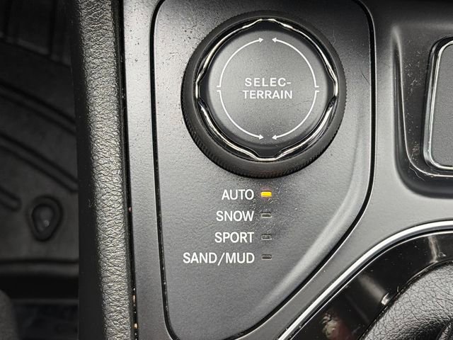 Used 2022 Jeep Cherokee Limited w/ Elite Package image 60